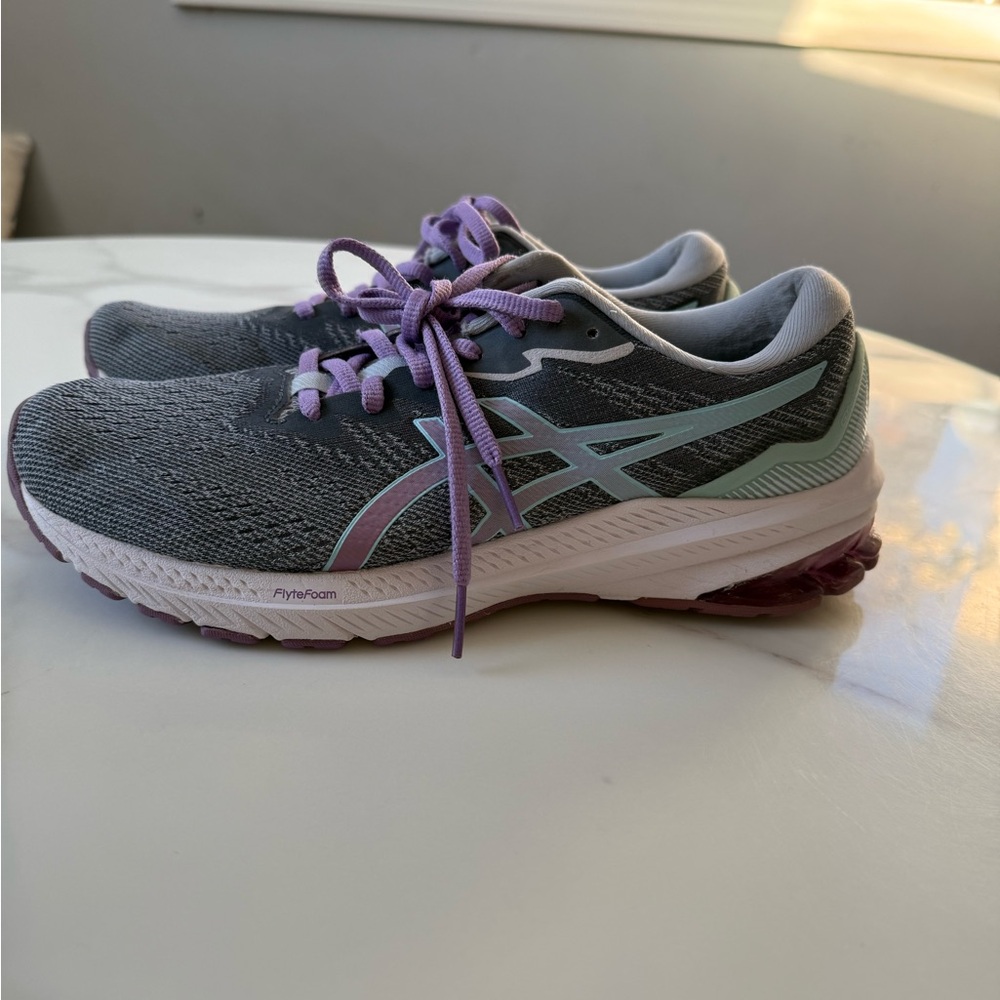 ASICS Women's Gray and Lavender Sneakers